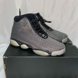 Air Jordan Horizon Bg